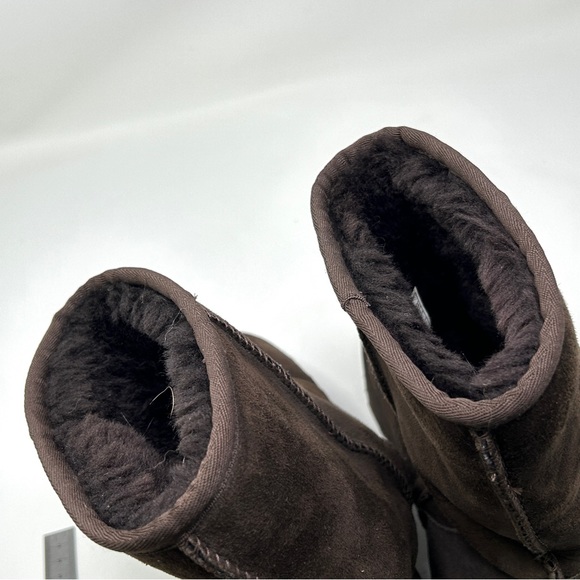 UGG Classic Short Sheepskin Winter Boots W8 - Picture 11 of 11